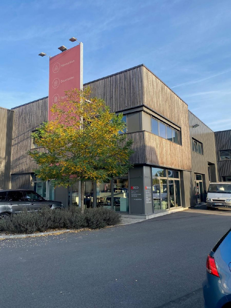 A LOUER  PLATEAU COMMERCIAL  A LA CHAPELLE D'ARMENTIERES